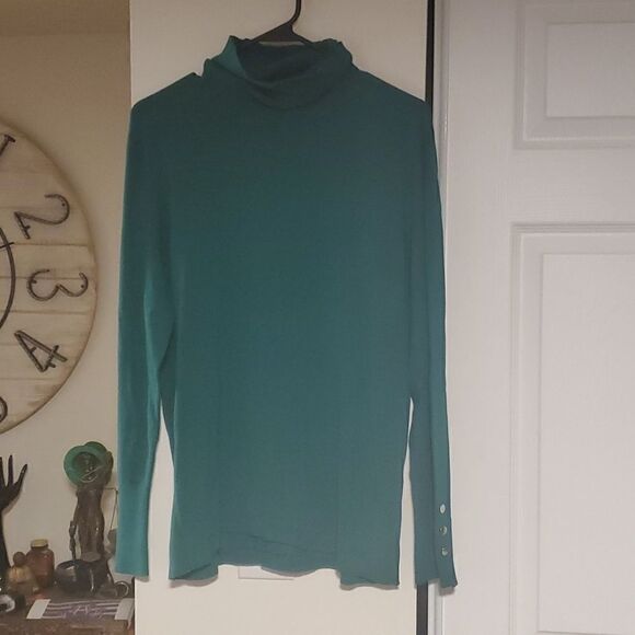 JM collection turtleneck sweater  - Picture 9 of 9